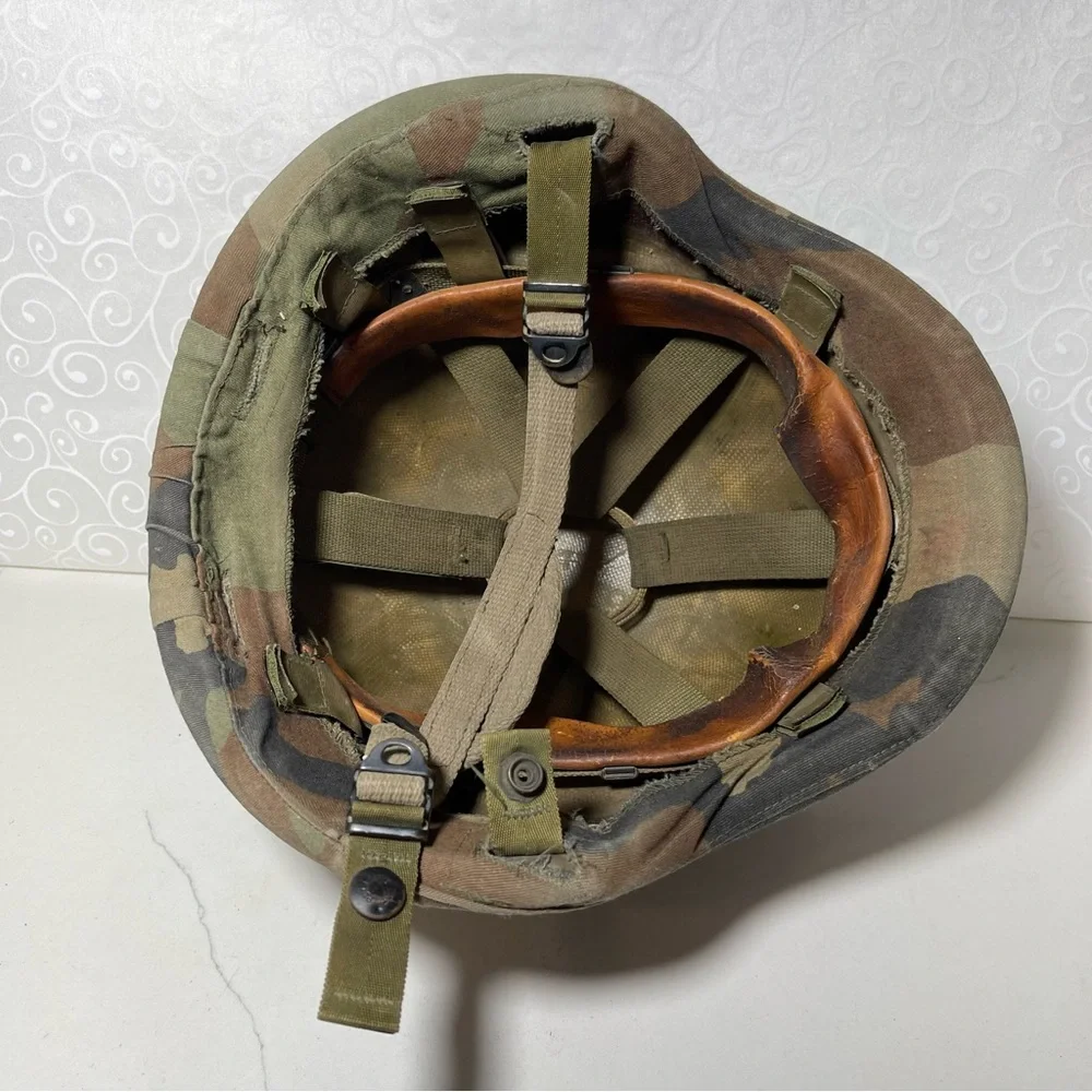 US Army PASGT Unicor Helmet M-9  DLA100-85-F-EC86 W/Camo Cover 8470-01-092-7527